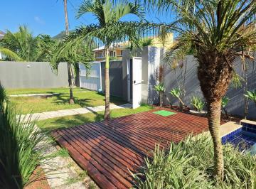 Casa , Rio de Janeiro · Casa em Centro terreno com jardim.