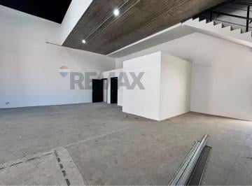 Comercial · 489m² · 8 Vagas · Encontre o Galpão Ideal no Coração de Guarulhos!