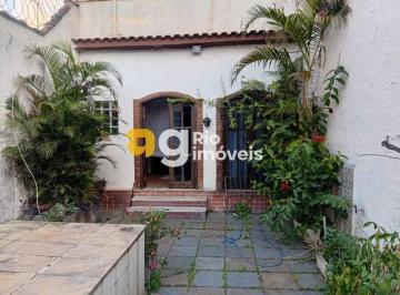Casa · 208m² · 4 Quartos · 1 Vaga · Casa de rua : / Residencial / Praça Seca