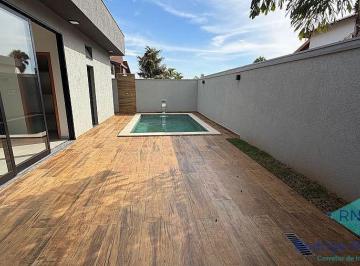 Casa · 360m² · 3 Quartos · 4 Vagas · Casa Térrea em Condomínio fechado
