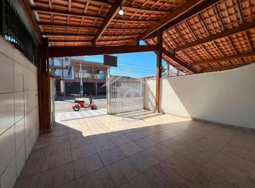Casa · 68m² · 2 Quartos · 2 Vagas · Casa no Bairro Maracanã, Praia Grande SP, para venda.