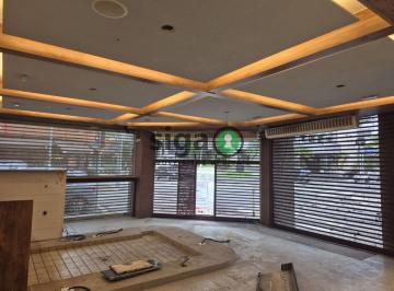Comercial · 178m² · Ponto comercial de 178 metros para locação Vila Olimpia