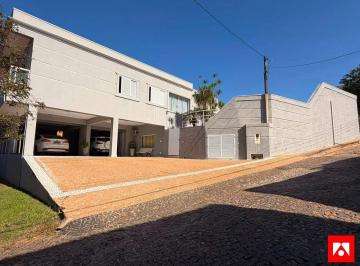 Casa · 410m² · 3 Quartos · 4 Vagas · Casa com 3 quartos (1 suíte) e 4 vagas à venda no Iate Cube de Americana 