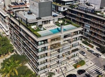 2f2583ddc1af550fece716dec3faea2097081ee9 · Duplex frente mar no Atlantis Jurerê | 236 m² | 3 suítes | Vista para o mar