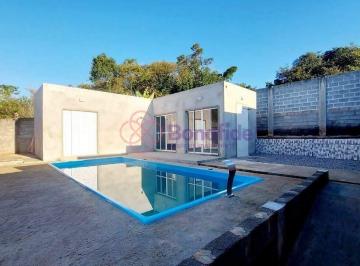 Casa · 60m² · 3 Quartos · 2 Vagas · Casa com edícula para VENDA localizada no bairro CAIOÇARA, em Jarinu/SP.