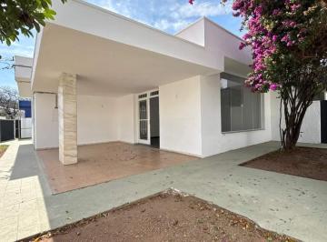 Casa · 240m² · 1 Quarto · 2 Vagas · Casa comercial para LOCAÇÃO localizada na VILA LIBERDADE, em Jundiaí/SP.