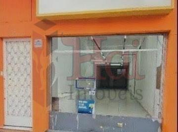 Comercial · 170m² · Aluga-se Loja com 170m² na Rua Três Rios, Bom Retiro a 250m do metrô Tiradentes.
