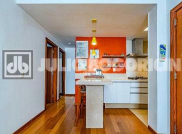 Apartamento · 85m² · 2 Quartos · Apartamento : / Residencial / Leblon