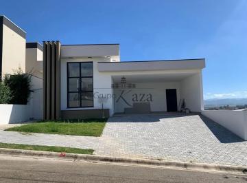 Casa · 360m² · 3 Quartos · 4 Vagas · Casa em Condomínio - Condomínio Santa Mônica - Caçapava - 3 Suítes - 360m².