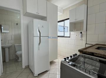 Apartamento · 28m² · 1 Quarto · Kitnet bem localizada com vaga de garagem e elevador!