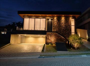 Casa · 720m² · 4 Quartos · 4 Vagas · Oportunidade -Casa em Condomínio - Condomínio Reserva do Paratehy - 4 Dormitórios Suítes - 500m².