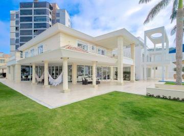 af764d95a470aff6a7d913561ce3f43d70964b51 · Casa com 5 dormitórios à venda, 528 m² por R$ 14.500.000,00 - Centro - Guaratuba/PR