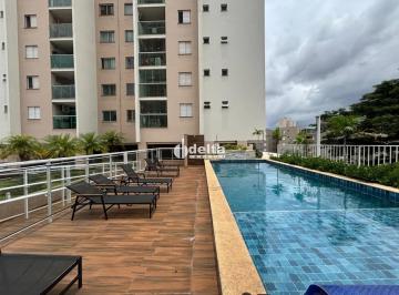 Apartamento · 70m² · 2 Quartos · 2 Vagas · Apartamento com 2 quartos sendo 1 suíte, disponível para locação no bairro Tubalina em Uberlândia-MG