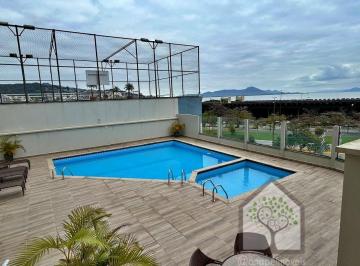 Apartamento · 81m² · 3 Quartos · 1 Vaga · Apartamento à venda no Centro de Florianópolis com 3 quartos, suíte e excelente localização