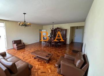 Casa · 239m² · 3 Quartos · 1 Vaga · Cobertura linear com 239 m² e amplo terraço em Laranjeiras