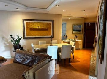 Casa · 165m² · 3 Quartos · 2 Vagas · Apartamento com 3 quartos no Água Verde