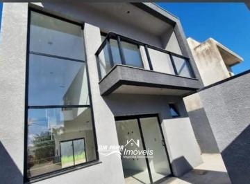 Casa · 210m² · 6 Quartos · 4 Vagas · Sobrado alto padrão a venda no centro