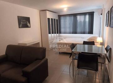 ca1be69d6b2af3ccf664911481f42e3abb5d597e · Apartamento mobiliado de 50 m² com ar-condicionado e lazer completo no Suite Service – Centro