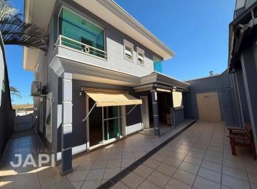 7a6dc3291dff817673665d83f816f458e76b24a8 · Casa de Alto Padrão à Venda no Condomínio Village das Flores - 3 quartos sendo 3 suítes - Jardim Nov