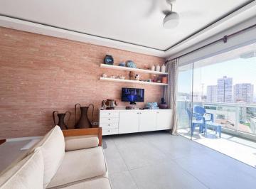 Apartamento de 3 quartos, Guarujá · Apartamento com varanda 3 dorms 1 suite 1 vaga 90m2 - Praia das Astúrias - Reform. Porteira Fechada