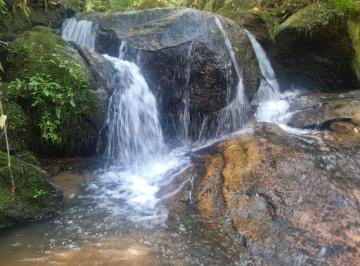 Terreno , Munhoz · Oportunidade em Munhoz/MG – 20.000 m² de Natureza e Água em Abundância!