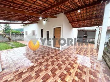 Casa de 3 quartos, Caraguatatuba · Casa à venda no Massaguaçu em Caraguatatuba SP