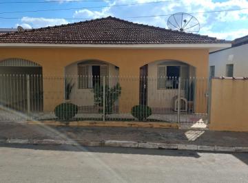 Casa de 3 quartos, Botelhos · CASA A VENDA NO CENTRO DE BOTELHOS