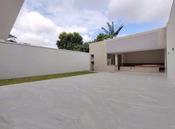 ed3e9b49-a997-42e5-8a0d-db20ddae941f · Elegante casa em condomínio para venda com 5 quartos, sendo 5 suítes, 500m²