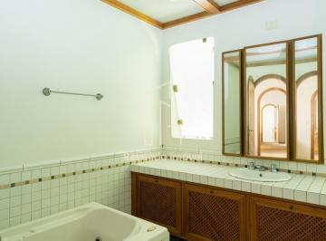 Casa · 469m² · 5 Quartos · 8 Vagas · Casa de Luxo na Saúde: 5 quartos, 3 suítes, lazer completo e localização privile