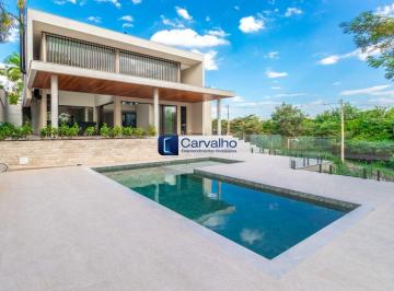 Casa · 700m² · 4 Quartos · 5 Vagas · Casa de Luxo com 4 Suítes, Piscina e 700m² Construídos em Condomínio Fechado