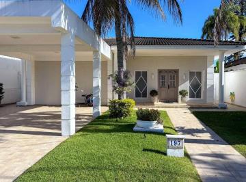 Casa · 5 Quartos · 22 Vagas · Villa Gaspar — Férias com Sabor de Casa, Memórias em Família e Dias Sem Pressa no Jardim Acapulco