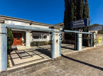 Casa · 289m² · 12 Quartos · 3 Vagas · CASA COMERCIAL NA VICENTE MACHADO COM 12 SALAS