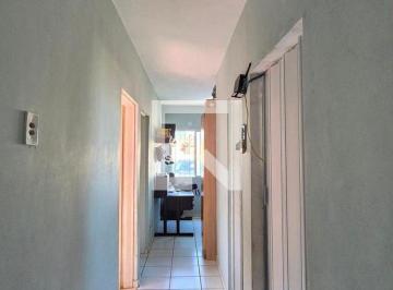 Esta encantadora casa oferece uma combinação perfeita de conforto e praticidades · Casa à Venda - Jardim Uruguai, 3 Quartos, 284 m2