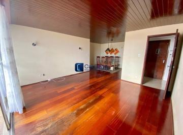 Apartamento · 140m² · 4 Quartos · 1 Vaga · Apartamento a venda no Centro com 4 quatos 1 suíte
