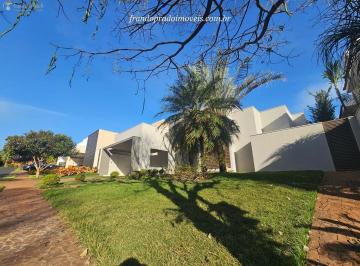 Casa · 248m² · 5 Quartos · 4 Vagas · Luz, jardins e uma nova forma de viver. Condomínio Flamboyant