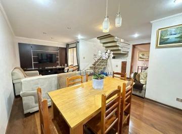 Casa · 212m² · 3 Quartos · 2 Vagas · Sobrado para venda em Alto de 212.00m² com 3 Quartos, 1 Suite e 2 Garagens