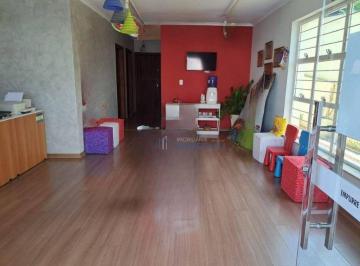 Casa · 342m² · 6 Quartos · Sobrado para venda em Centro de 342.00m² com 6 Quartos e 3 Suites