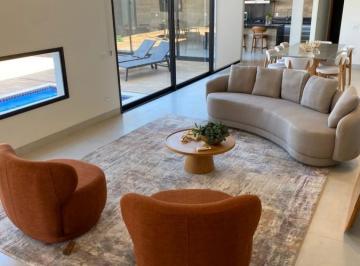 Casa · 340m² · 4 Quartos · Casa de Condomínio para venda em Jardim Shangri-lá de 340.00m² com 4 Quartos e 4 Suites