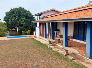 Casa · 800m² · 5 Quartos · Casa para venda em Rio Bonito de 800.00m² com 5 Quartos e 2 Suites