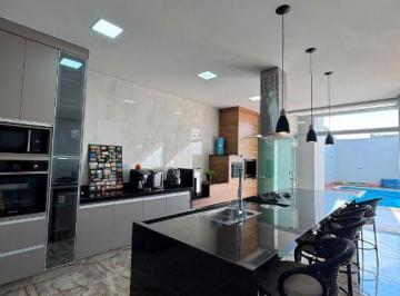 Casa · 257m² · 4 Quartos · 2 Vagas · Casa para venda em Terras De Santa Bárbara de 257.00m² com 4 Quartos, 1 Suite e 2 Garagens