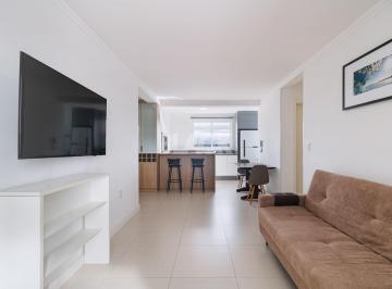 Apartamento · 70m² · 2 Quartos · 1 Vaga · Apartamento 2 Quartos no Centro de Torres RS
