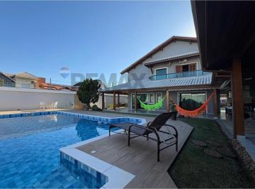 Casa · 537m² · 4 Quartos · 6 Vagas · Casa de Alto Padrão apenas 200mts do mar em Peruibe