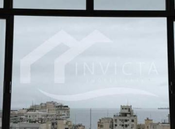Apartamento · 75m² · 2 Quartos · 1 Vaga · VAGA NA ESCRITURA E VISTA MAR NO CORAÇÃO DE COPACABANA
