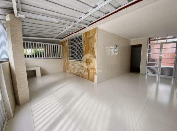 Casa · 120m² · 2 Quartos · 1 Vaga · Sobrado 2 Dormitórios, 1 Vaga e Quintal no Embaré - Santos SP