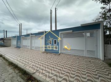 Casa · 83m² · 2 Quartos · 2 Vagas · Espaçosa Casa com Piscina no Jardim Praia Grande, Mongaguá - 2 Quartos