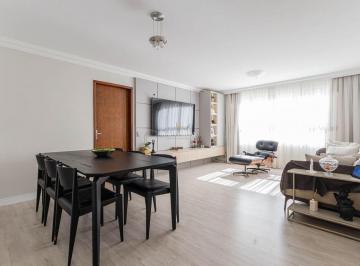 uuwuxg2ytuwzwzlmme1otfk_md · Apartamento Reformado com 94m², 3 dormitórios, 1 suíte e 2 vagas de garagem