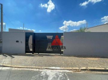 Casa · 180m² · 2 Quartos · 3 Vagas · Casa para alugar em Vila Santa Maria de 180.00m² com 2 Quartos e 3 Garagens