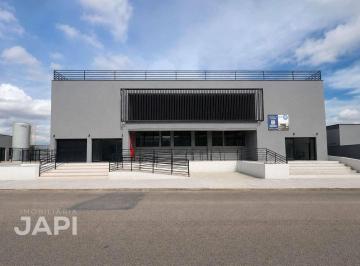 Comercial · 13m² · 37 Vagas · Sala Comercial para alugar em Vila Nambi de 13.00m² com 37 Garagens