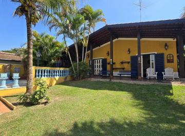 Casa · 321m² · 5 Quartos · 8 Vagas · Casa para venda em Centro de 321.00m² com 5 Quartos, 1 Suite e 8 Garagens