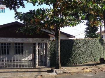 Casa · 236m² · 3 Quartos · 7 Vagas · Casa para venda em Prezotto de 236.00m² com 3 Quartos, 1 Suite e 7 Garagens